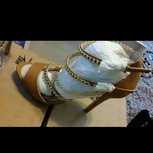 Justfab size 10 heels 👠